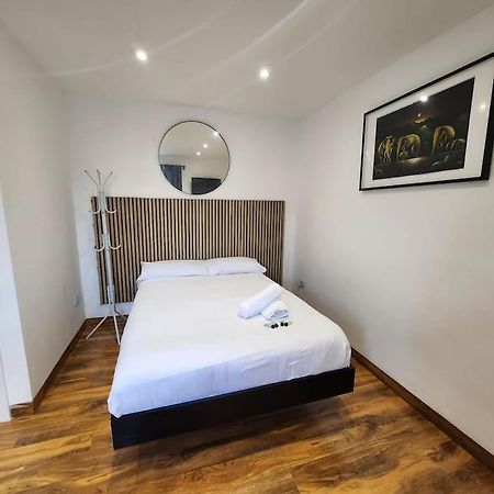 Spacious And Bright One Bedroom Apartment Оксфорд Экстерьер фото